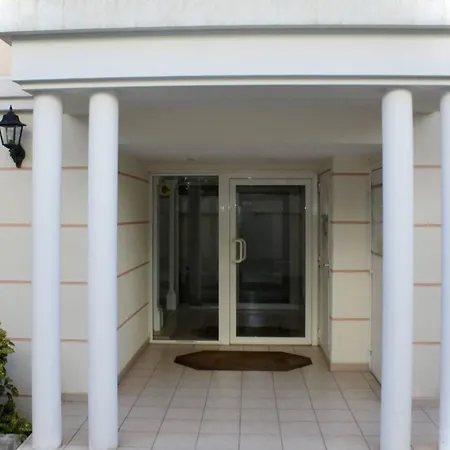 Apartment 2 Pieces Avec Parking Et Climatisation Pres De La - Fr-1-252a-117 Villeneuve-Loubet
